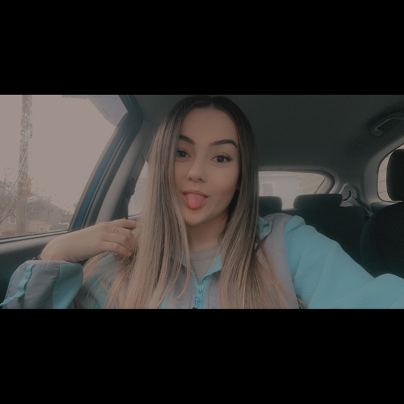 Meet your Posher, Sara - Picture 3 of 4